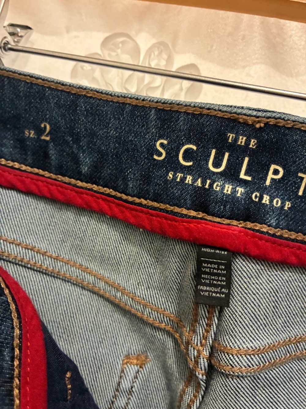 WHBM the sculpt straight crop jean size 2 - Picture 2 of 2